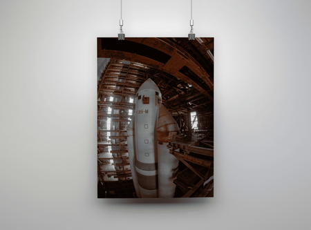 Poster 🚀 La fusée ENERGIA laissée à l'abandon dans le cosmodrome de Baïkonour - Edition limitée, numérotée et signée - Papier Glacé Supérieur 210 g/m²