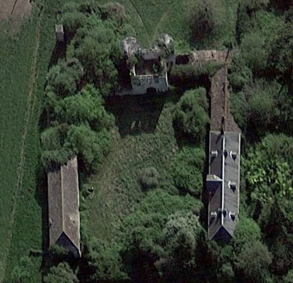 Chateau Aguré - urbex charente maritime (17)