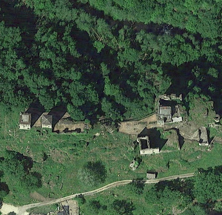 La Tour - Urbex Cantal (15) A la suite de votre achat vous allez recevoir un email dans lequel se trouve les coordonnées GPS de votre lieu. Il ne vous restera plus qu'a les coller dans Google Maps pour pouvoir découvrir le lieu