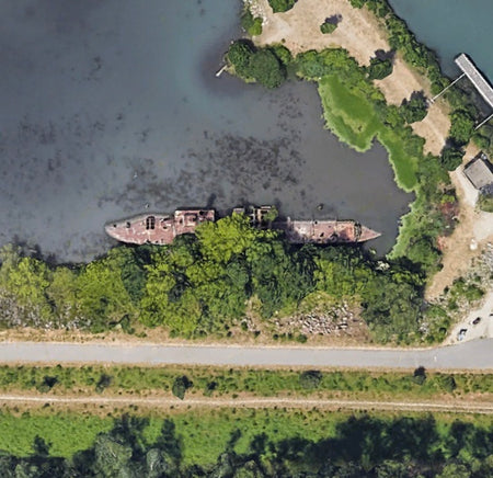 Navire Apocalypse - Urbex Drôme (26) A la suite de votre achat vous allez recevoir un email dans lequel se trouve les coordonnées GPS de votre lieu. Il ne vous restera plus qu'a les coller dans Google Maps pour pouvoir découvrir le lieu