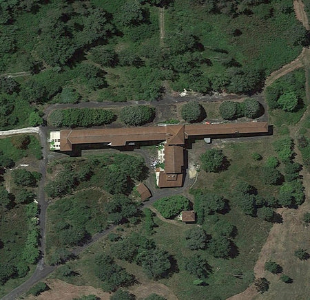 Sanatorium Mosaïque - Urbex Charente-Maritime (17) A la suite de votre achat vous allez recevoir un email dans lequel se trouve les coordonnées GPS de votre lieu. Il ne vous restera plus qu'a les coller dans Google Maps pour pouvoir découvrir le lieu