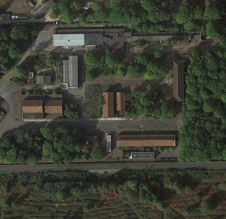 Terrain de l'armée - Urbex Eure (27) A la suite de votre achat vous allez recevoir un email dans lequel se trouve les coordonnées GPS de votre lieu. Il ne vous restera plus qu'a les coller dans Google Maps pour pouvoir découvrir le lieu