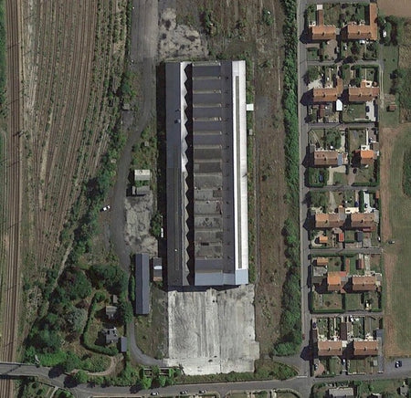 Usine Delon - Urbex Calvados (14) A la suite de votre achat vous allez recevoir un email dans lequel se trouve les coordonnées GPS de votre lieu. Il ne vous restera plus qu'a les coller dans Google Maps pour pouvoir découvrir le lieu