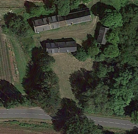 Ecurie du Moulin - Urbex Ille-et-Vilaine (35) A la suite de votre achat vous allez recevoir un email dans lequel se trouve les coordonnées GPS de votre lieu. Il ne vous restera plus qu'a les coller dans Google Maps pour pouvoir découvrir le lieu